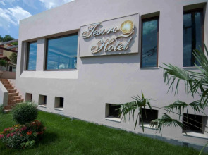Tesoro Hotel