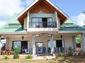 Le Relax Beach House - La Digue