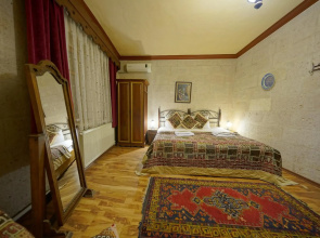 Arch Palace Hotel