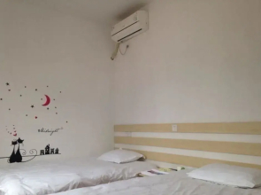 Xiangyue College Hotel