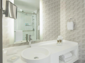 Hyatt Regency Los Angeles International Airport