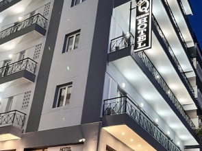 Hotel Queens Leriotis