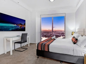 Level 45 Luxury Sub-Penthouse in Surfers