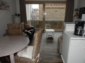 Studio center of Ostend w/parking & south terrace