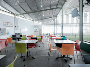 Alpine Guesthouse by Reddoorz