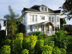 The Weller House
