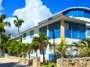 Beach House Piña Colada Ocean View