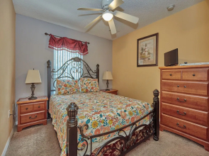 Redawning Crystal Cove Loop Apartment