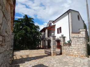 Apartments Brščić