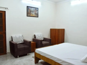 Krishnam Guest House