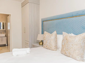 Fumo House Lifestyle Apartments
