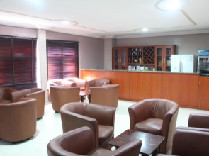 Reverton Hotel