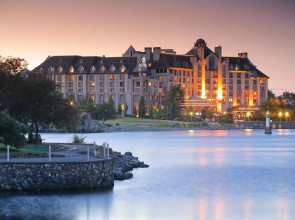 Delta Hotels by Marriott Victoria Ocean Pointe Resort