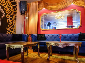 Hotel Lux