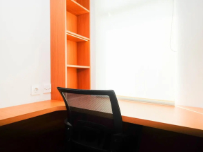 Simply Good Studio Room Apartment At Springlake Summarecon