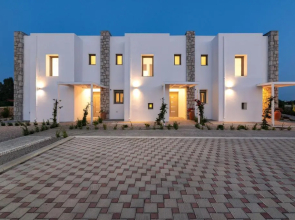 Gennadi Harmony Suites - 200 m from the sea
