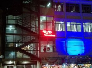 Hotel Hilltop International