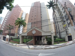Apartamento a 200m feirinha beira mar