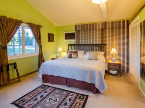 The Inn at Charlotte Bed and Breakfast