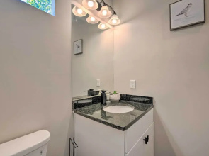 Stylish College Park Home w/ Private Garden!