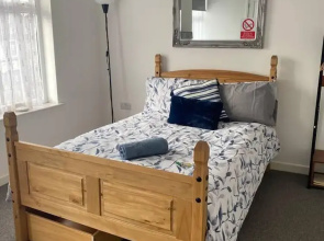 Charming 1-bed Studio in Coventry