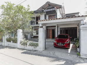 RedDoorz near Candi Sambisari 2