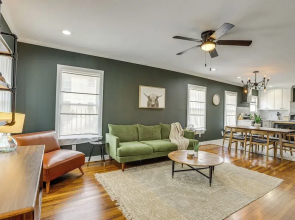 Condo 2 Mi to Houston Zoo & Museum District!