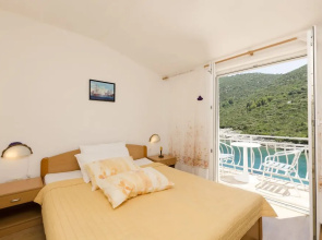 Apartments Dinko