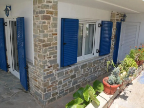 Traditional Summer House in Marmari