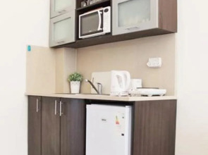 Allenby Bauhaus Apartments