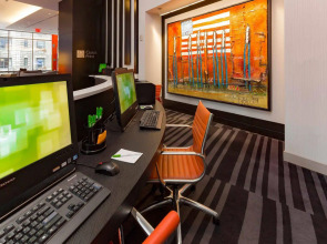 Courtyard by Marriott New York Manhattan / Central Park
