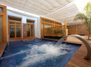 Fort Arabesque Resort, Spa & Villas