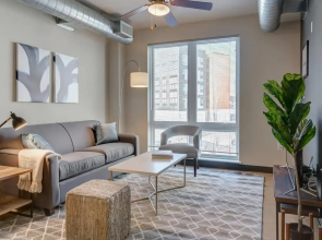 Kasa Family Friendly Westown 2BD Amenity Access Milwaukee
