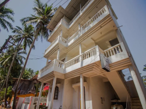 OYO 14025 Home Beach Facing 1BHK Mandrem
