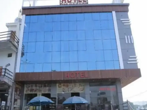 Hotel Om Palace