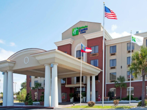 Holiday Inn Express & Suites Douglas by IHG