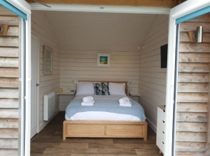 Toradh Cabin
