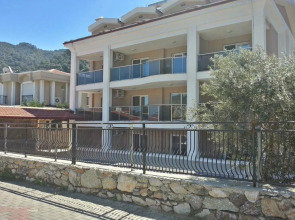 Kleopatra Apartments