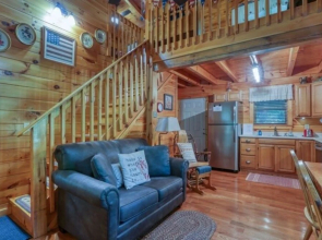 American Dream Cabin - 2 Br Cabin