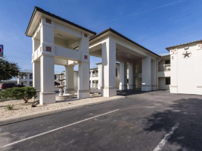 Quality Inn & Suites Junction
