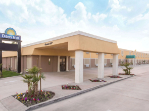 Days Inn by Wyndham Indio