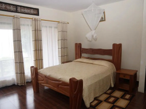 Garuga Resort Beach Hotel