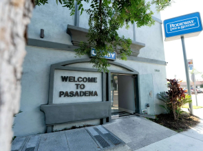 Rodeway Inn & Suites Pasadena