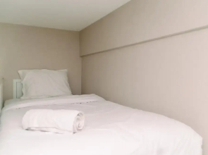 Nice And Comfy Studio At Sky House Bsd Apartment