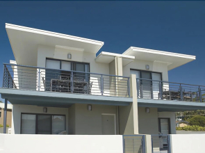 Mollymook Beachfront Executive Apartment