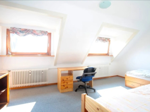 PRIVATE APARTMENT SCHÖNBERGSTRAßE