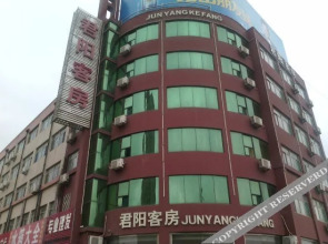 100 Inn Liangpin Hotel (Anqiu Taihua City)