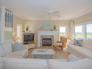 355 Ocean Point Dr