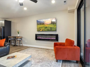 Family-fun Lakeside Luxury at Topsider in Osage w/ 2 Pools, Prime Views Pack N' Play & Games