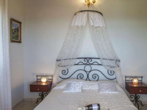 Monambeles Villas 2-bedroom Spa Bath Villa Cleo